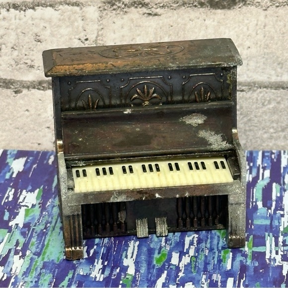 Vintage Die-Cast Pencil Sharpener MUSICAL INSTRUMENTS Set of 3 HARP BASS PIANO - Picture 7 of 11